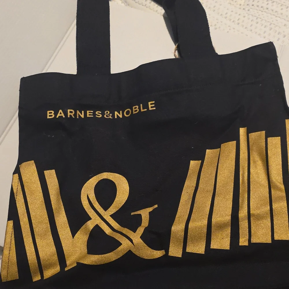 NWT Barnes & Noble Canvas Tote